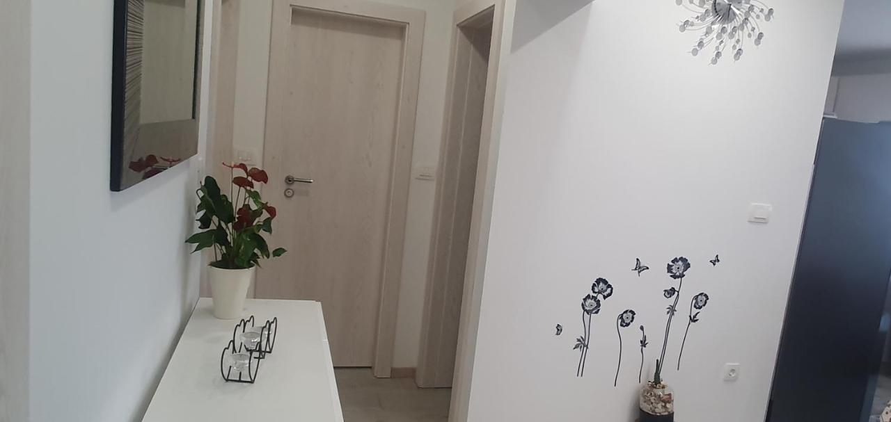 Urban Luxury Suites Juricevic Duće Εξωτερικό φωτογραφία