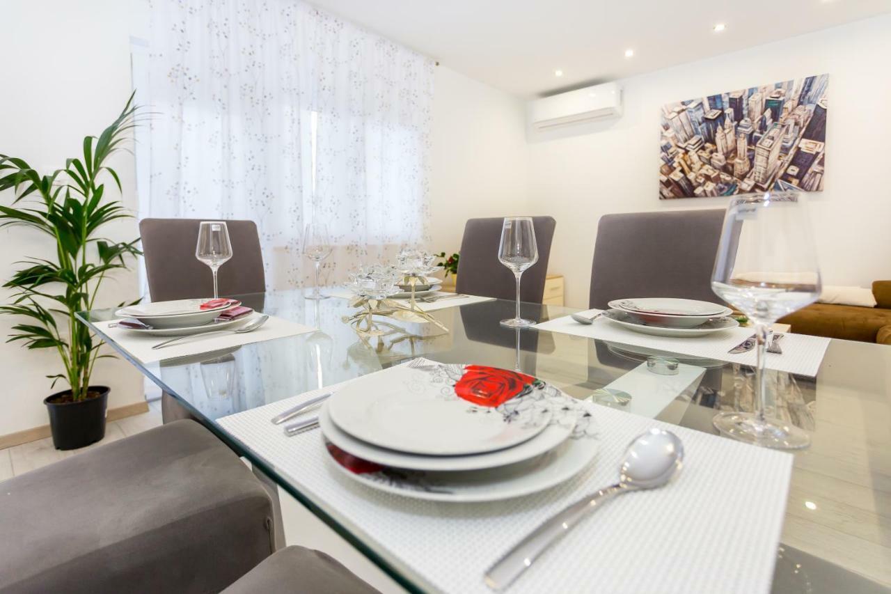 Urban Luxury Suites Juricevic Duće Εξωτερικό φωτογραφία