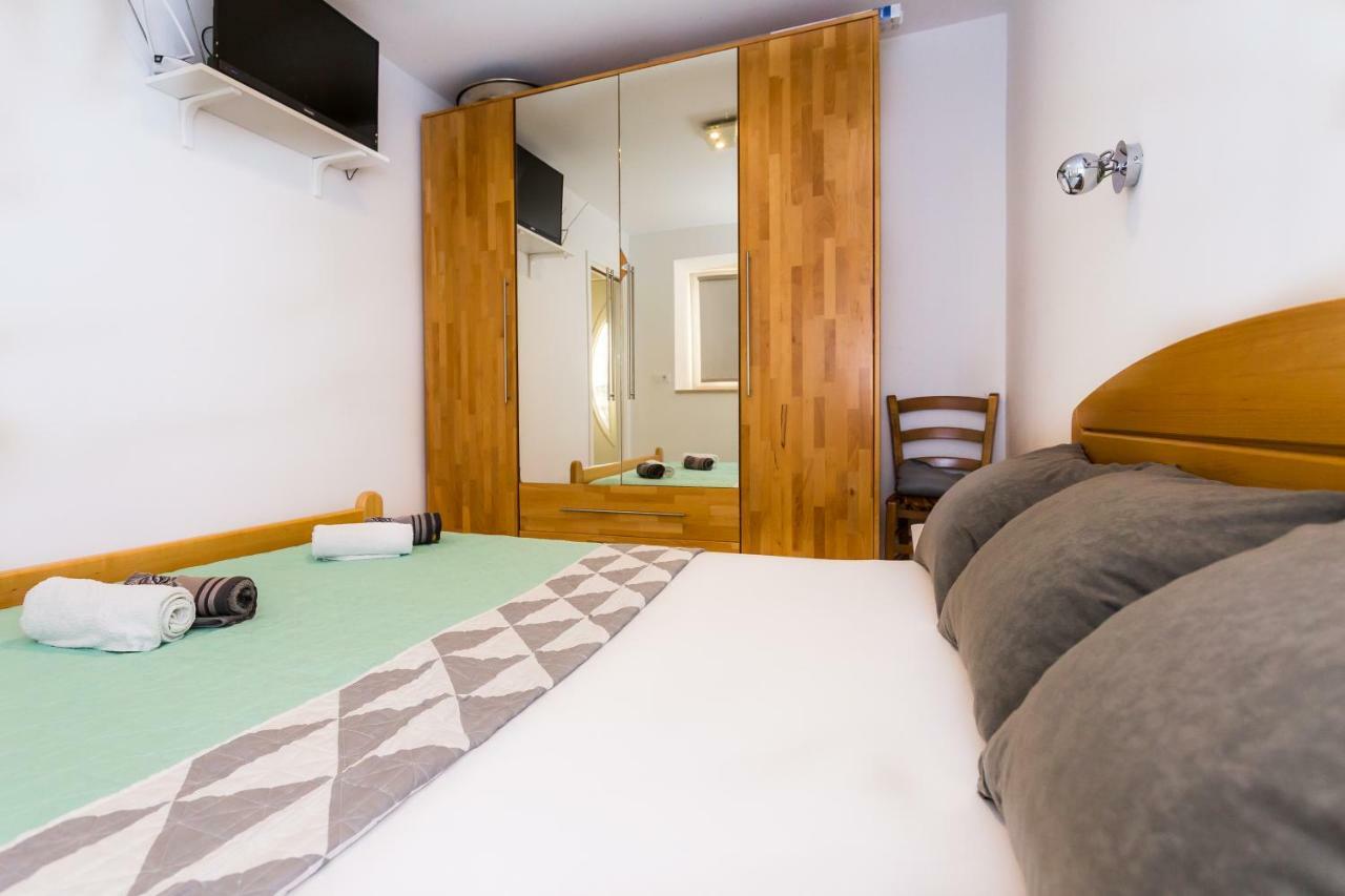 Urban Luxury Suites Juricevic Duće Εξωτερικό φωτογραφία